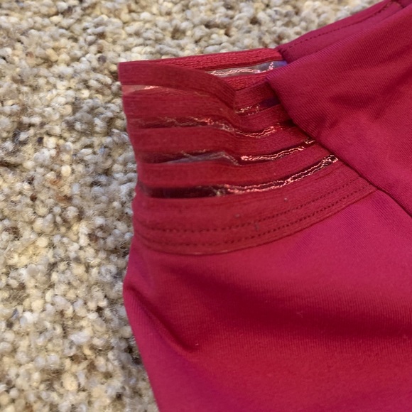 SOLD Lululemon Speed Up shorts - Picture 3 of 7